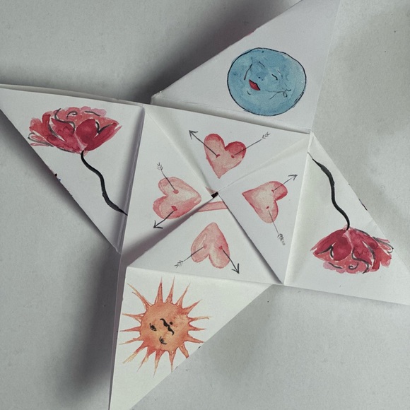 Heart Design Gift Box with Blue Ribbon - Picture 4 of 8